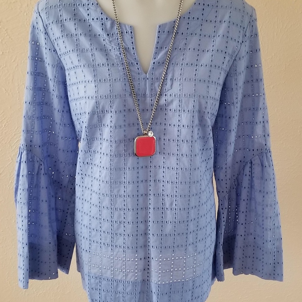 NWT Neiman Marcus light blue Eyelet top. - Picture 3 of 8